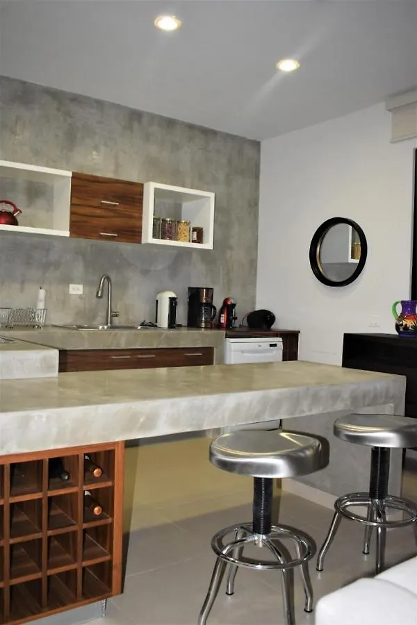 Condo Hora Feliz Appartement